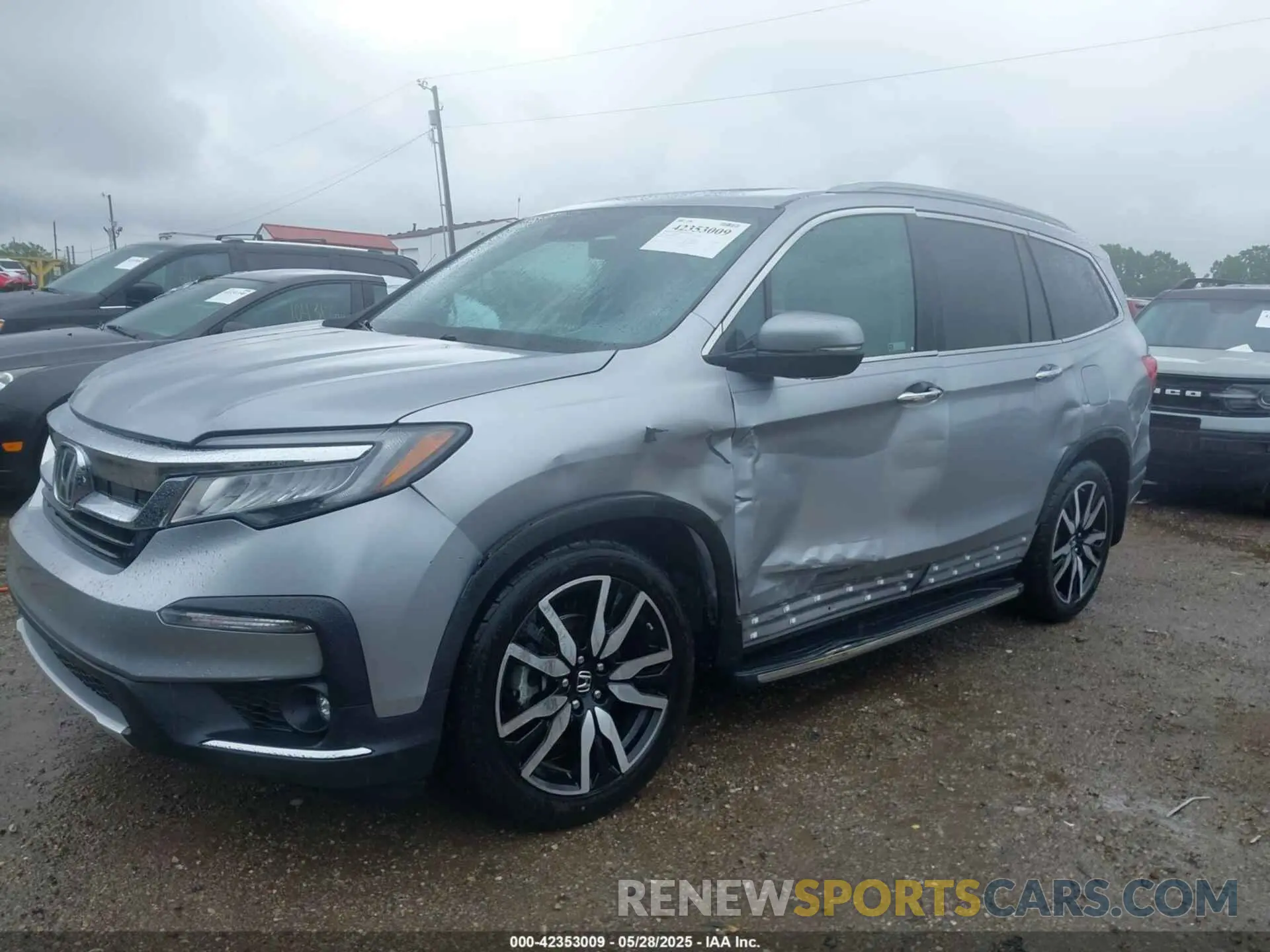 2 Photograph of a damaged car 5FNYF6H98KB097105 HONDA PILOT 2019