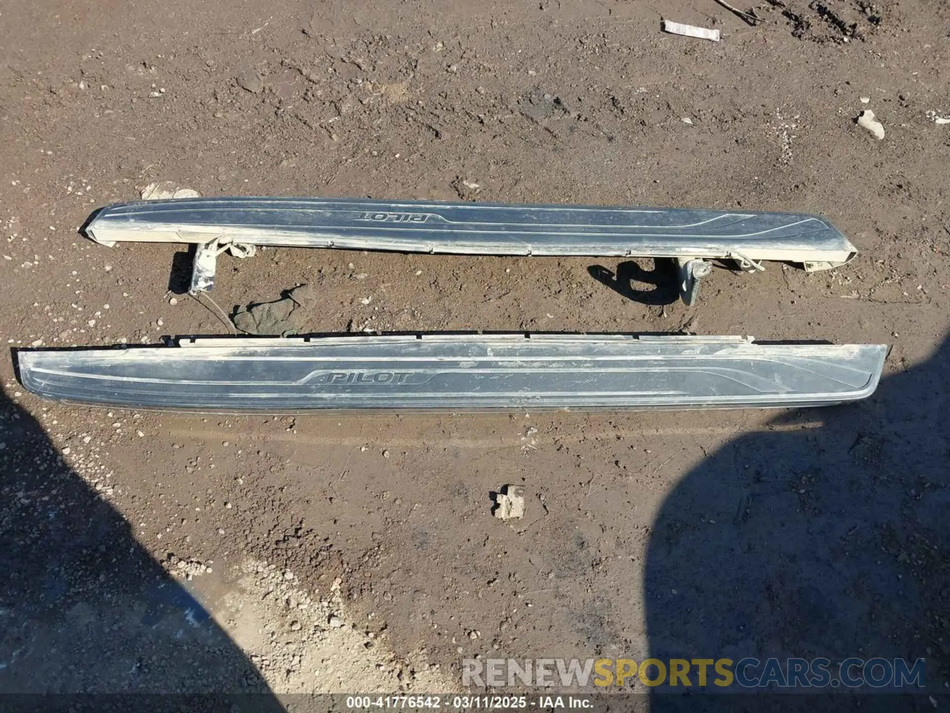 12 Photograph of a damaged car 5FNYF6H99KB016869 HONDA PILOT 2019