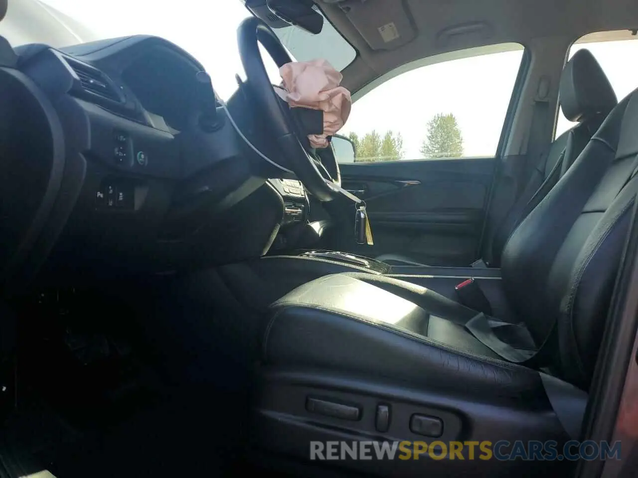 7 Photograph of a damaged car 5FNYF6H9XKB067331 HONDA PILOT 2019