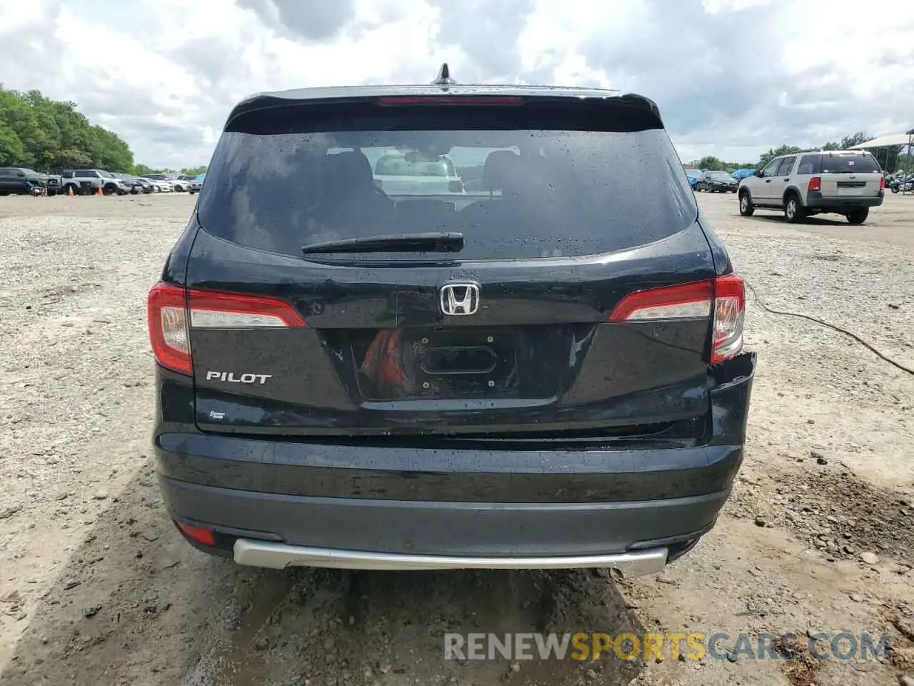 6 Photograph of a damaged car 5FNYF5H33LB001663 HONDA PILOT 2020