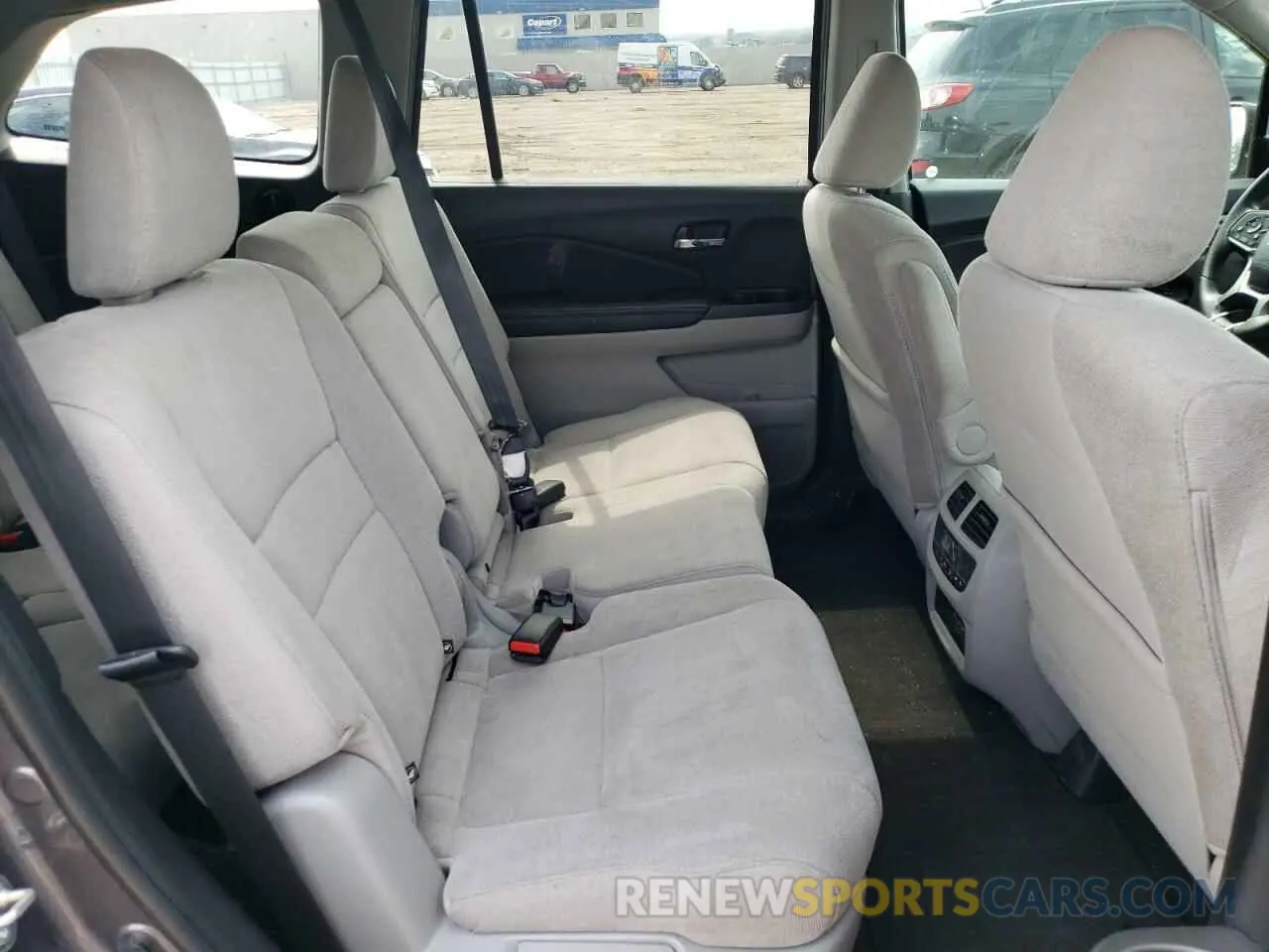 11 Photograph of a damaged car 5FNYF5H34LB008668 HONDA PILOT 2020