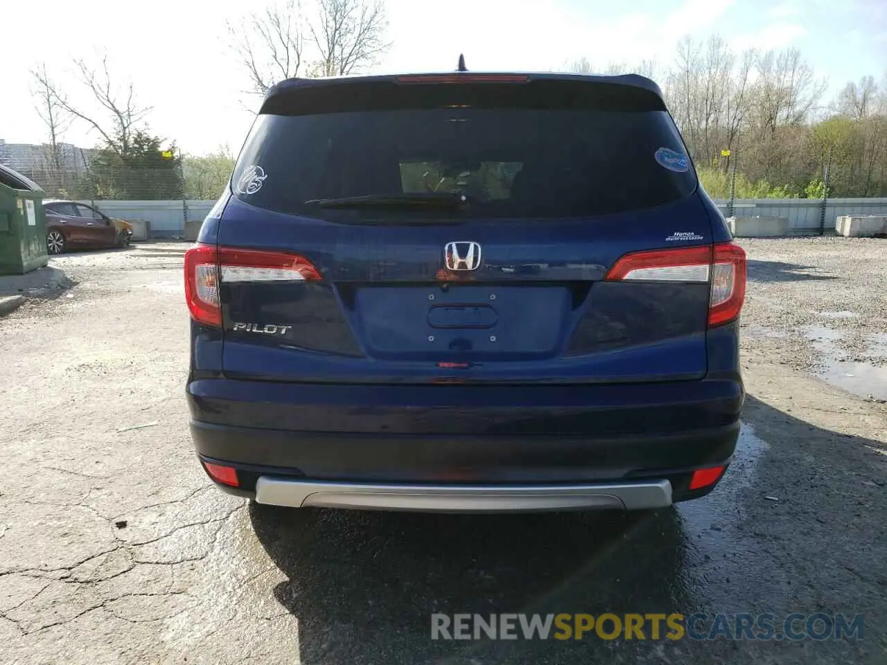 6 Photograph of a damaged car 5FNYF5H34LB011585 HONDA PILOT 2020