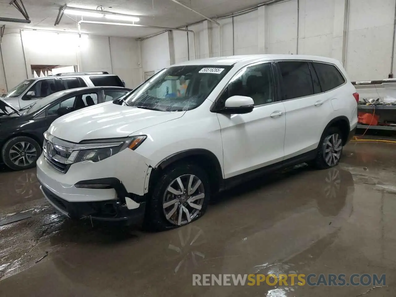 1 Photograph of a damaged car 5FNYF5H35LB022482 HONDA PILOT 2020