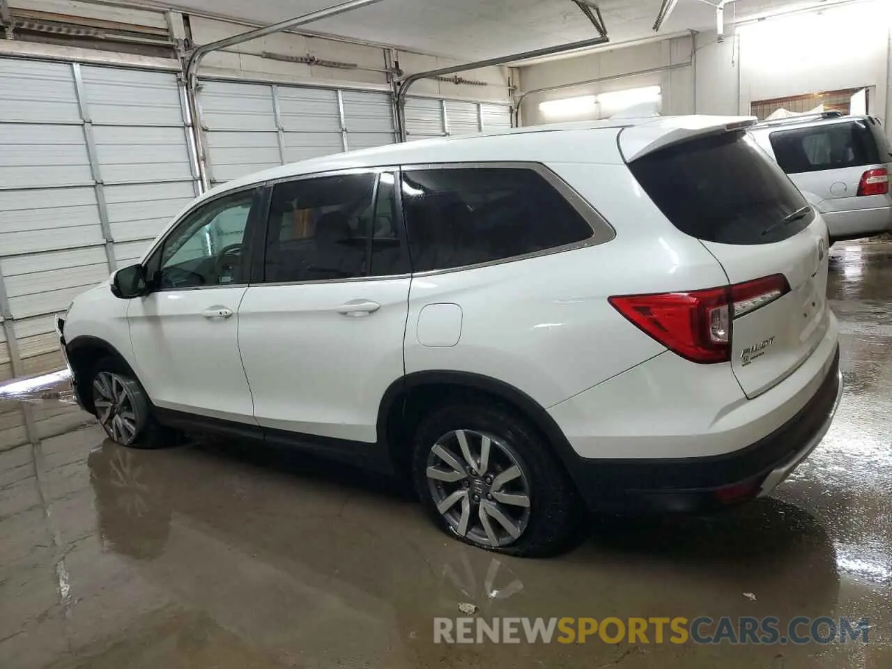 2 Photograph of a damaged car 5FNYF5H35LB022482 HONDA PILOT 2020
