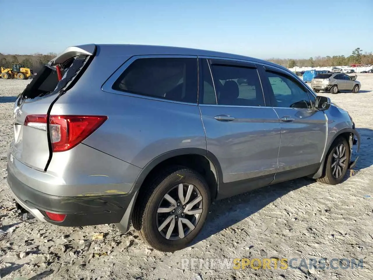 3 Photograph of a damaged car 5FNYF5H38LB027059 HONDA PILOT 2020