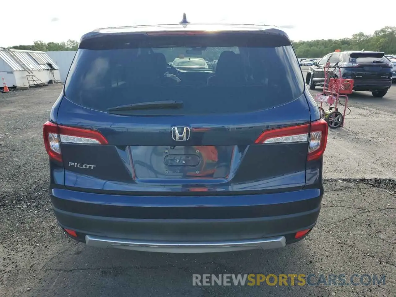 6 Photograph of a damaged car 5FNYF5H39LB016023 HONDA PILOT 2020