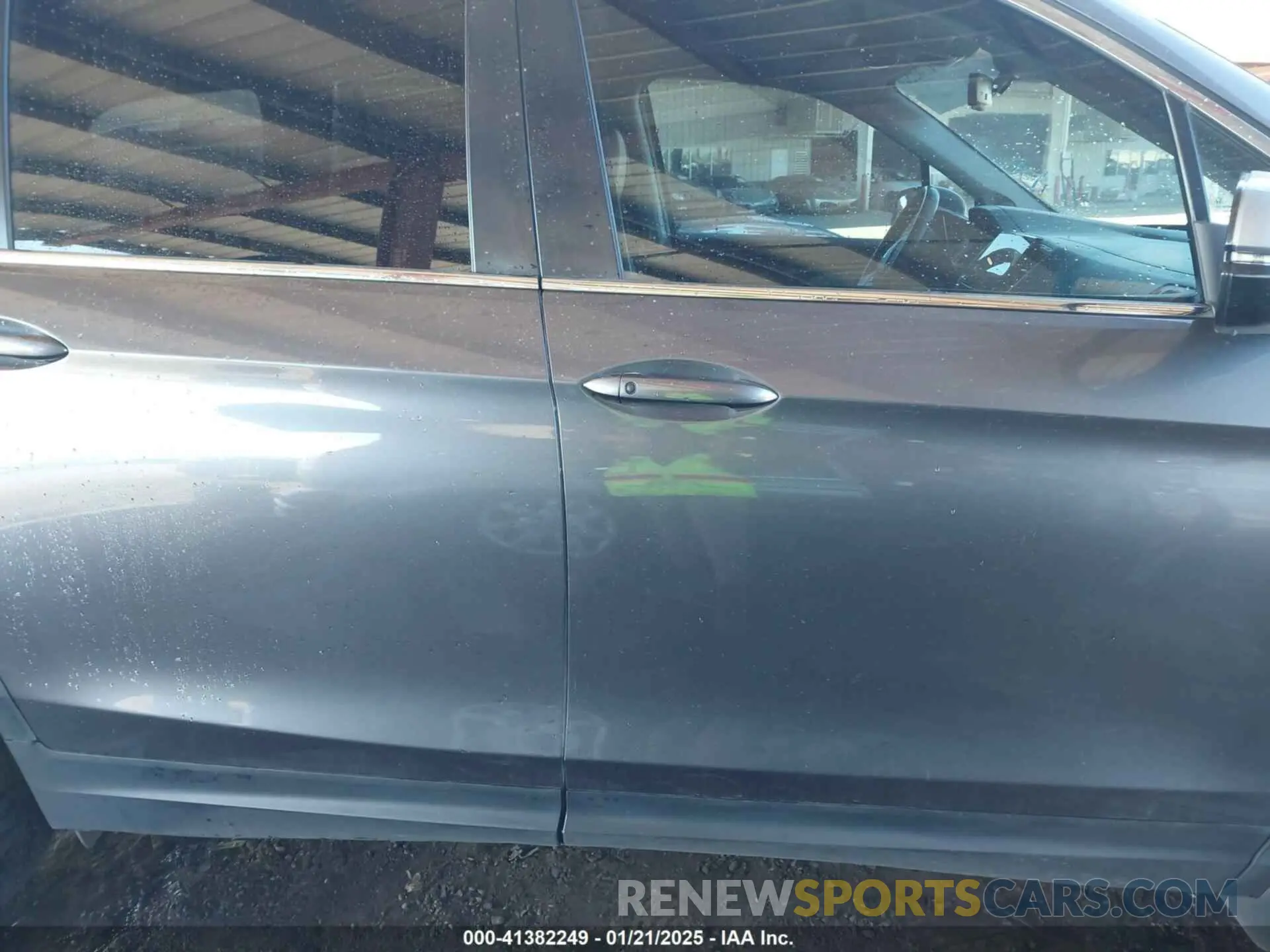14 Photograph of a damaged car 5FNYF5H50LB011021 HONDA PILOT 2020