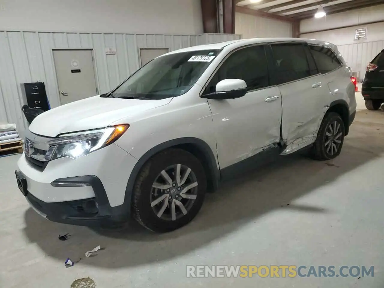 1 Photograph of a damaged car 5FNYF5H50LB016462 HONDA PILOT 2020