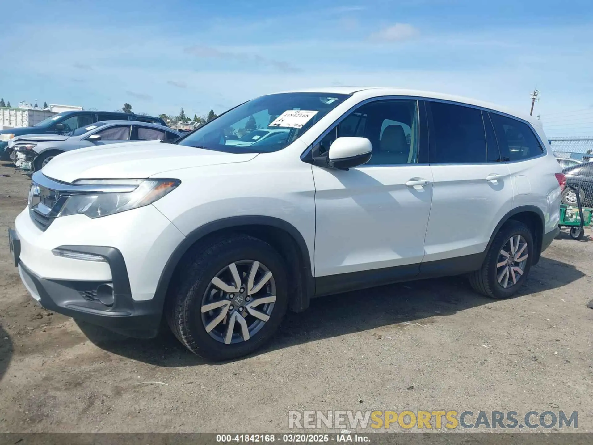 14 Photograph of a damaged car 5FNYF5H52LB008492 HONDA PILOT 2020