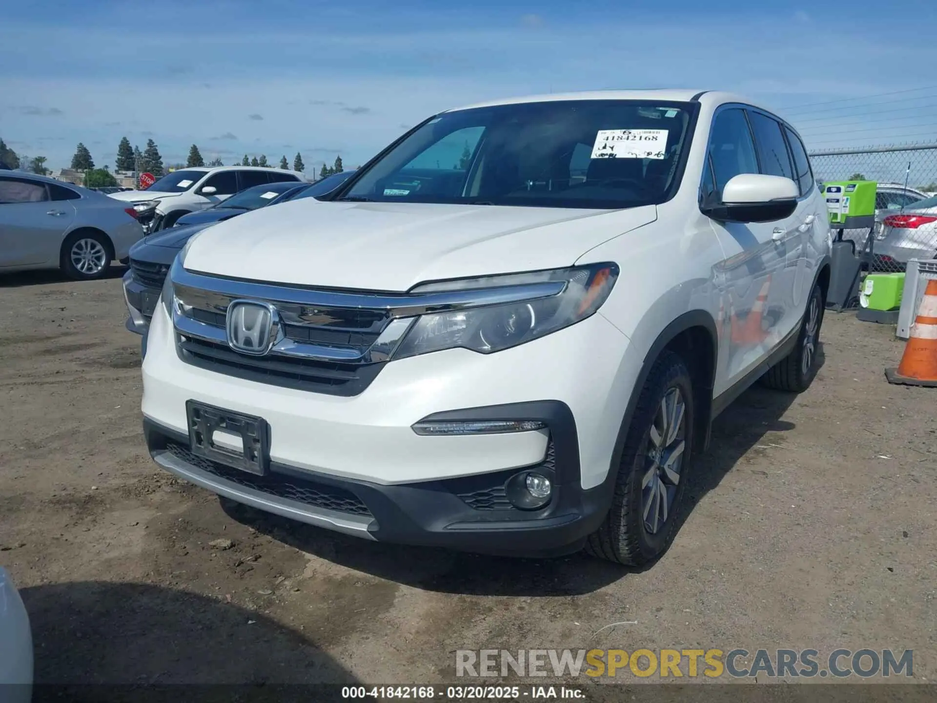 2 Photograph of a damaged car 5FNYF5H52LB008492 HONDA PILOT 2020