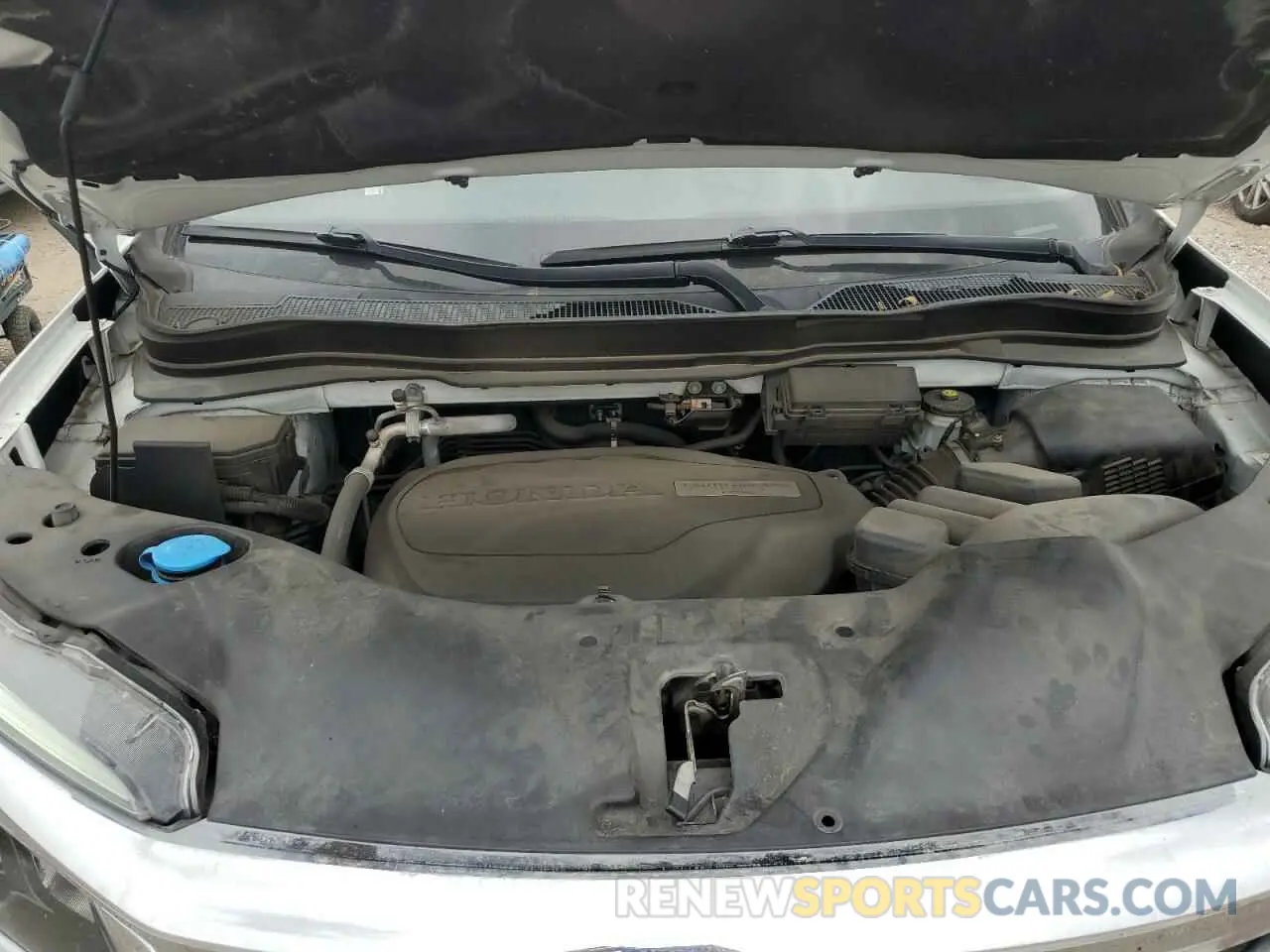 11 Photograph of a damaged car 5FNYF5H52LB029309 HONDA PILOT 2020