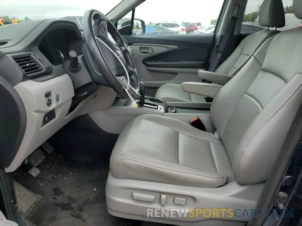 7 Photograph of a damaged car 5FNYF5H53LB014737 HONDA PILOT 2020
