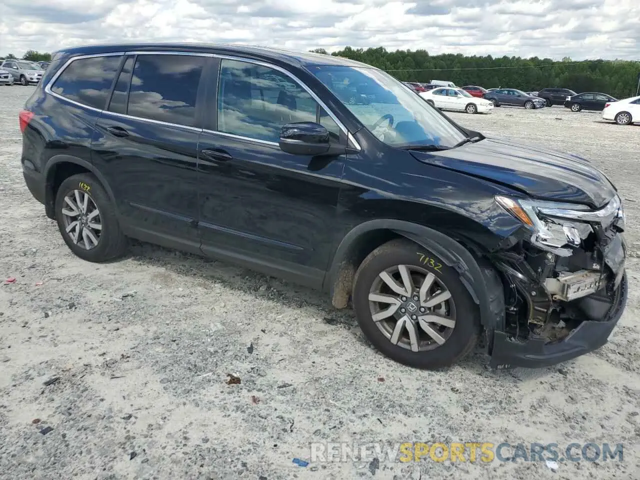 4 Photograph of a damaged car 5FNYF5H54LB023978 HONDA PILOT 2020