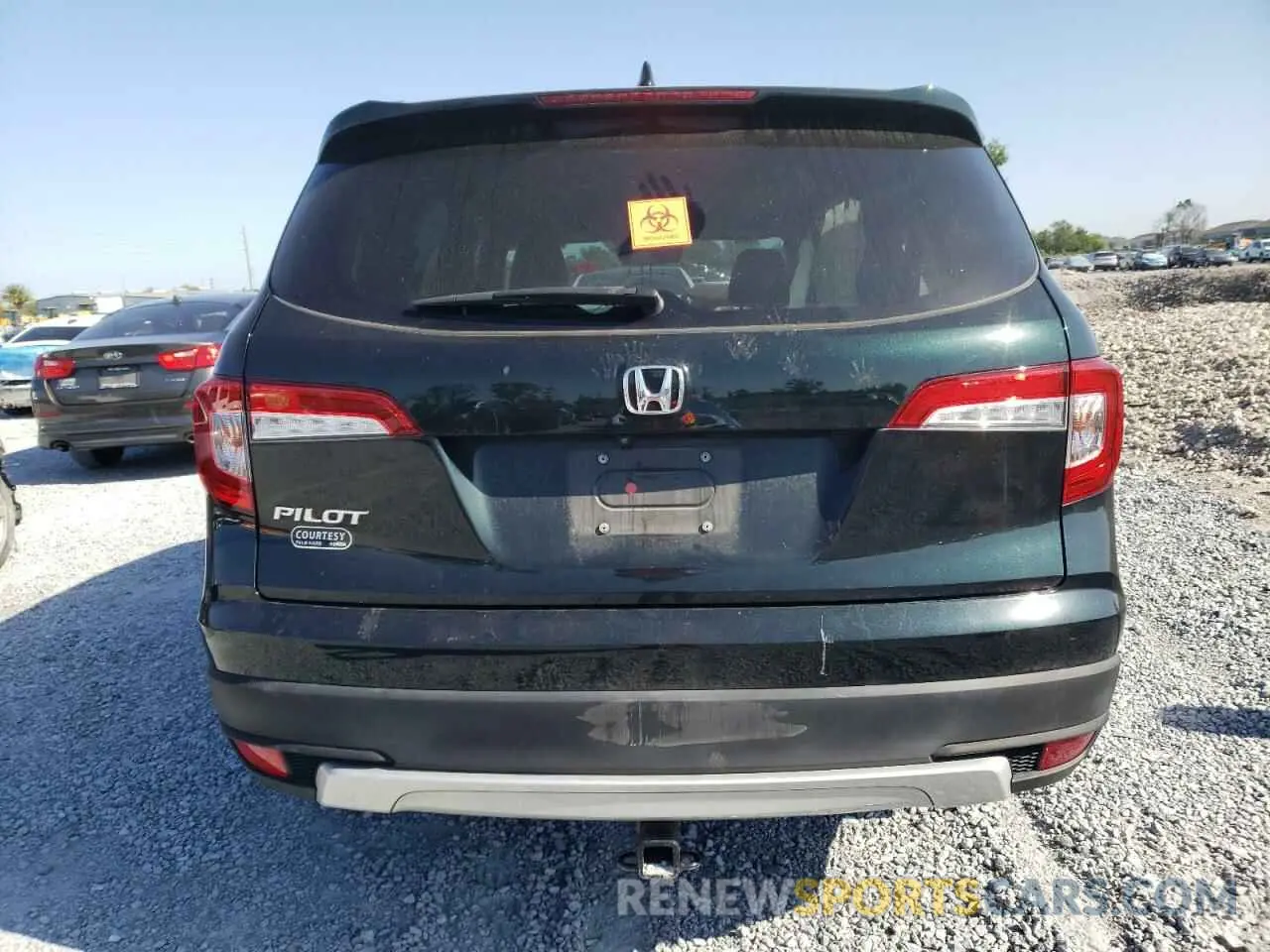 6 Photograph of a damaged car 5FNYF5H56LB012979 HONDA PILOT 2020