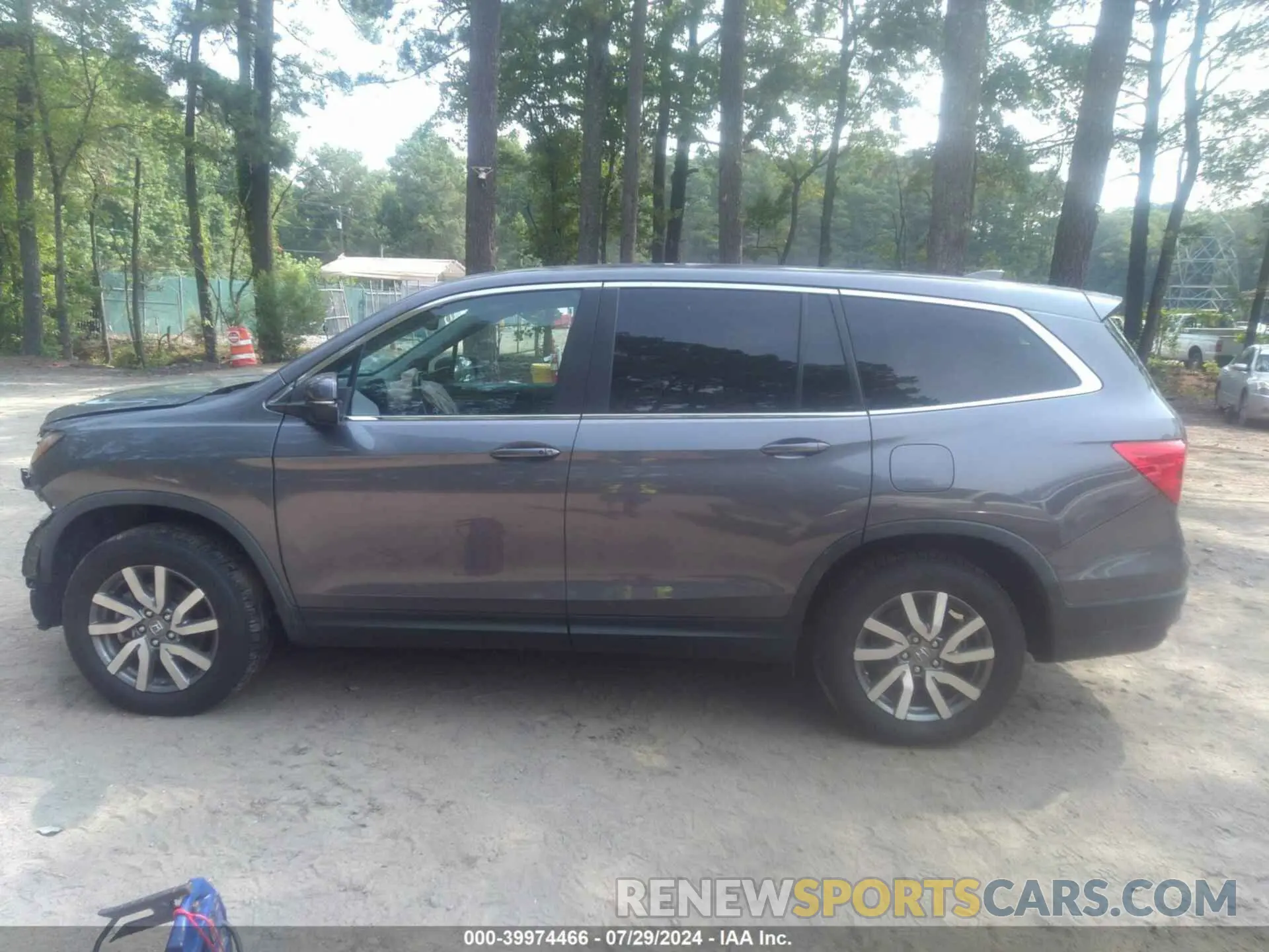 15 Photograph of a damaged car 5FNYF5H57LB003241 HONDA PILOT 2020