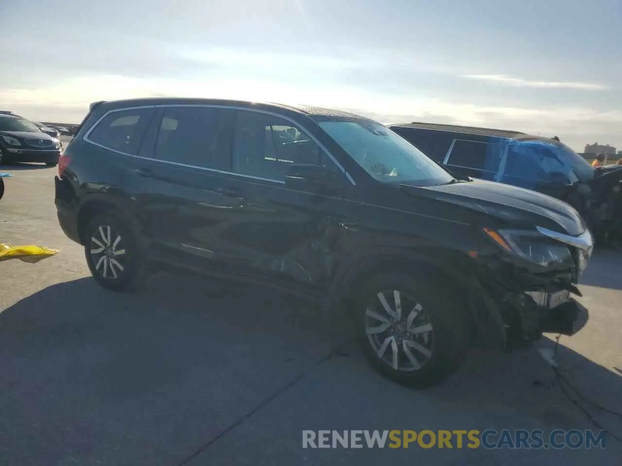 4 Photograph of a damaged car 5FNYF5H57LB019892 HONDA PILOT 2020