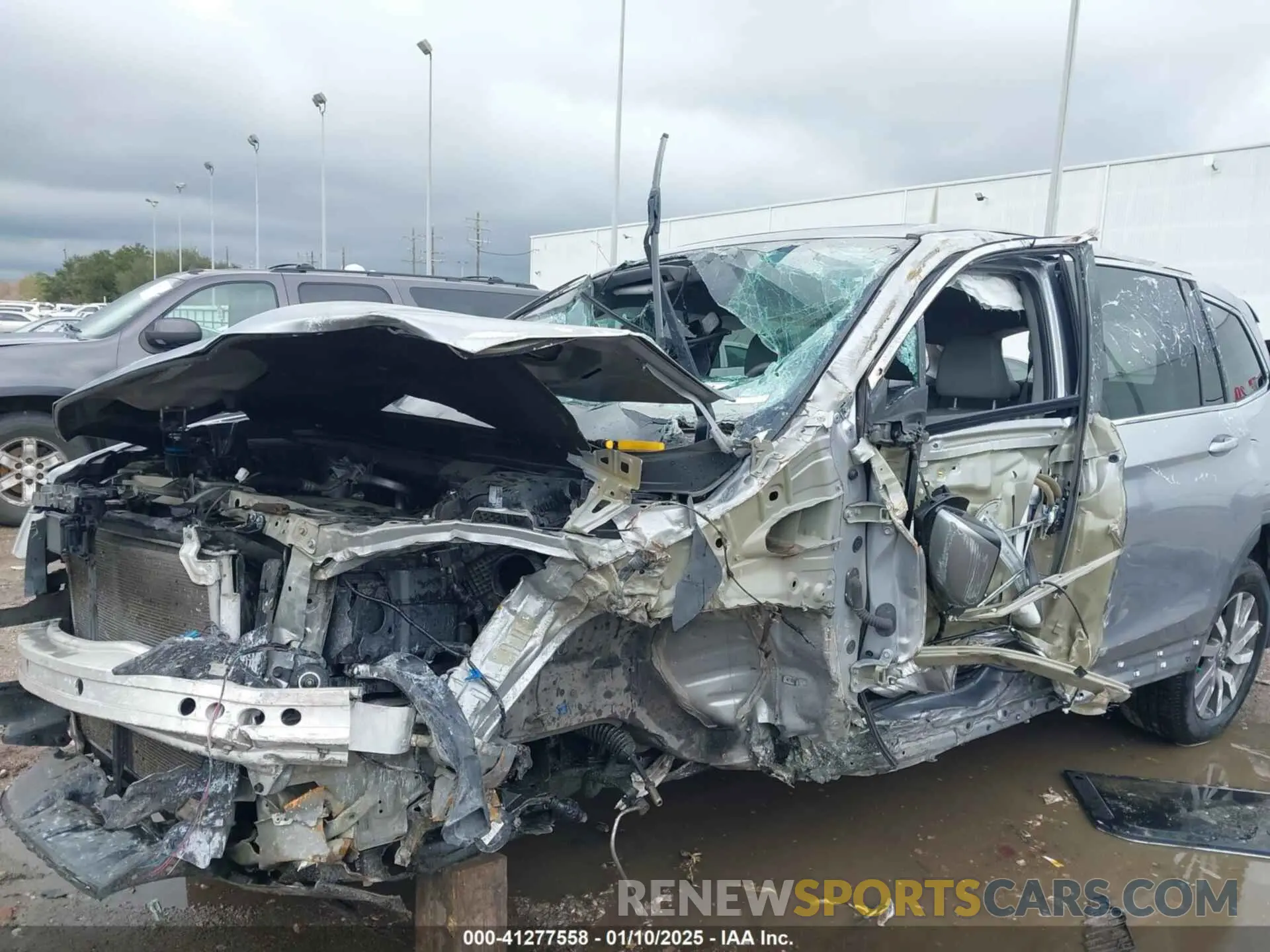 6 Photograph of a damaged car 5FNYF5H57LB026230 HONDA PILOT 2020