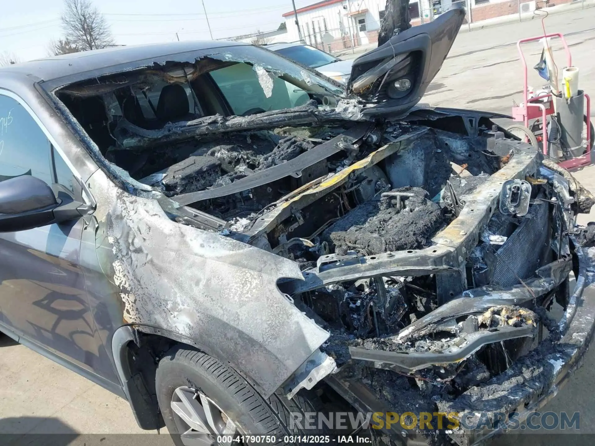 11 Photograph of a damaged car 5FNYF5H57LB026745 HONDA PILOT 2020