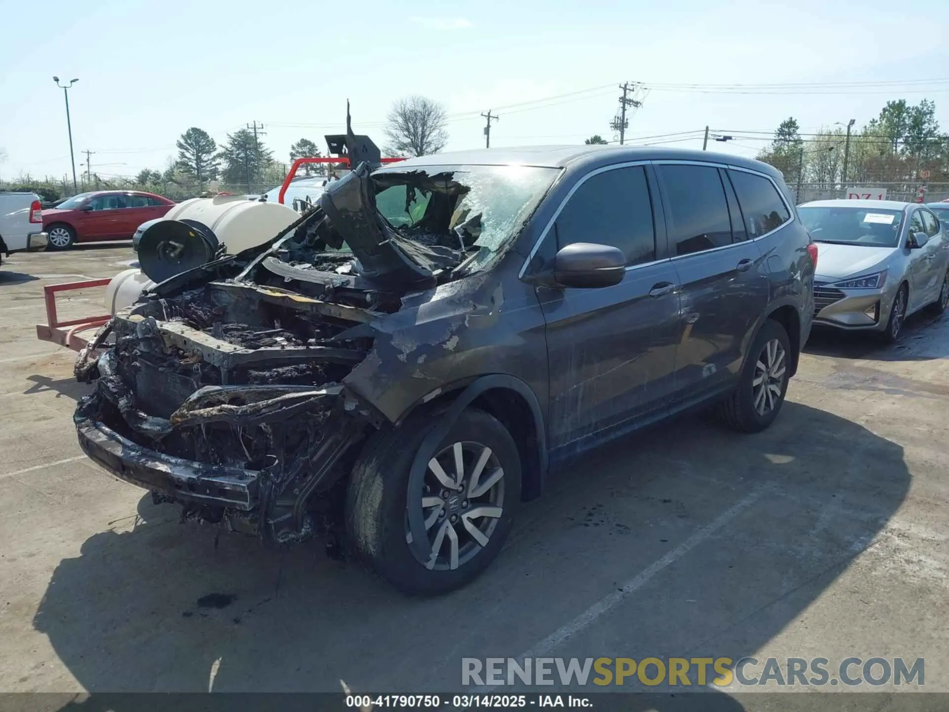 2 Photograph of a damaged car 5FNYF5H57LB026745 HONDA PILOT 2020