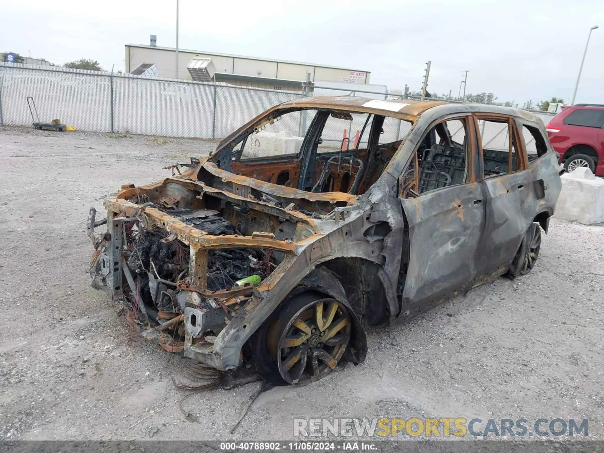 2 Photograph of a damaged car 5FNYF5H58LB017343 HONDA PILOT 2020