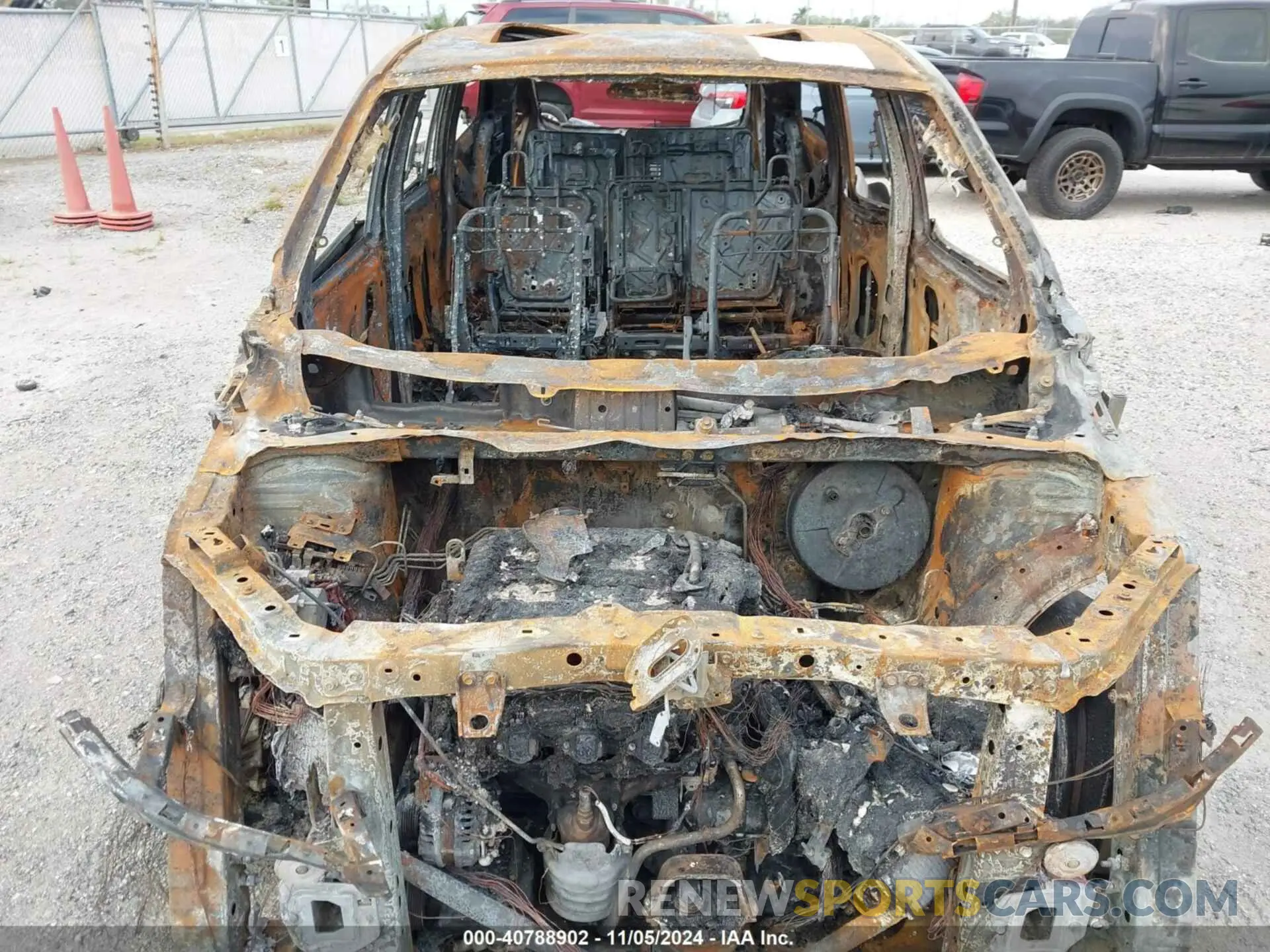 6 Photograph of a damaged car 5FNYF5H58LB017343 HONDA PILOT 2020