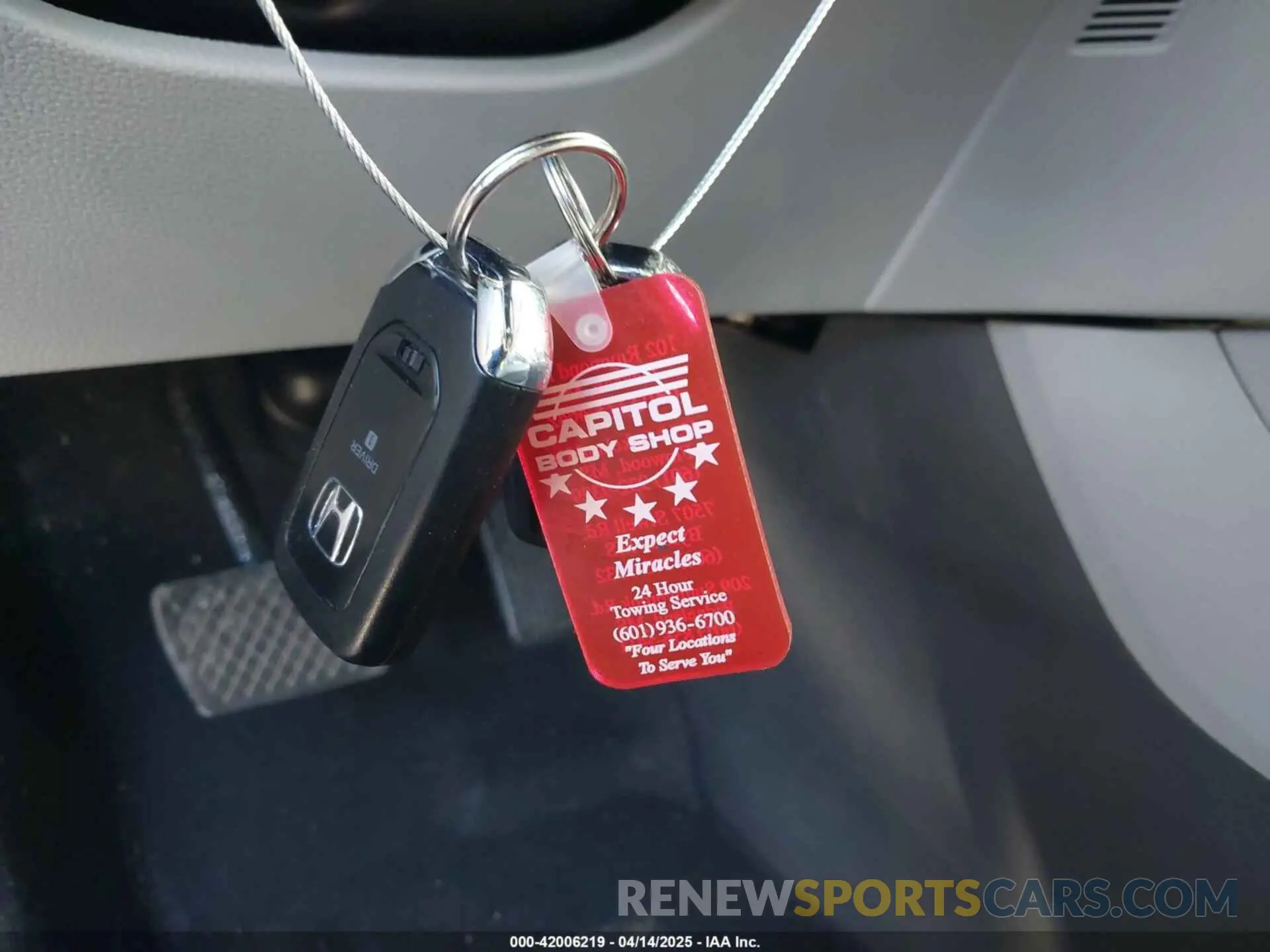 11 Photograph of a damaged car 5FNYF5H58LB028410 HONDA PILOT 2020