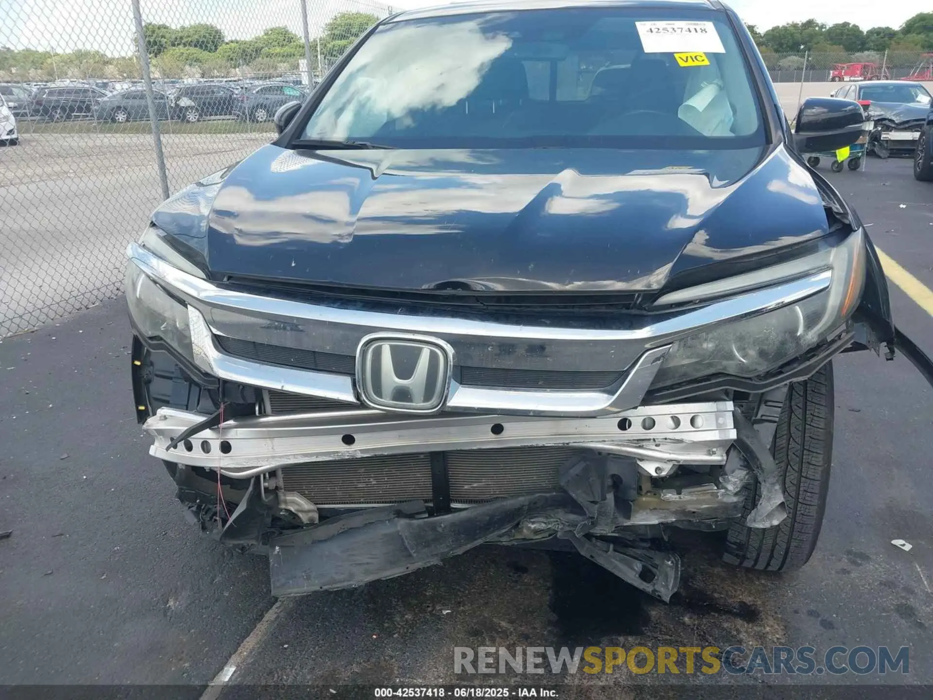 6 Photograph of a damaged car 5FNYF5H59LB006867 HONDA PILOT 2020