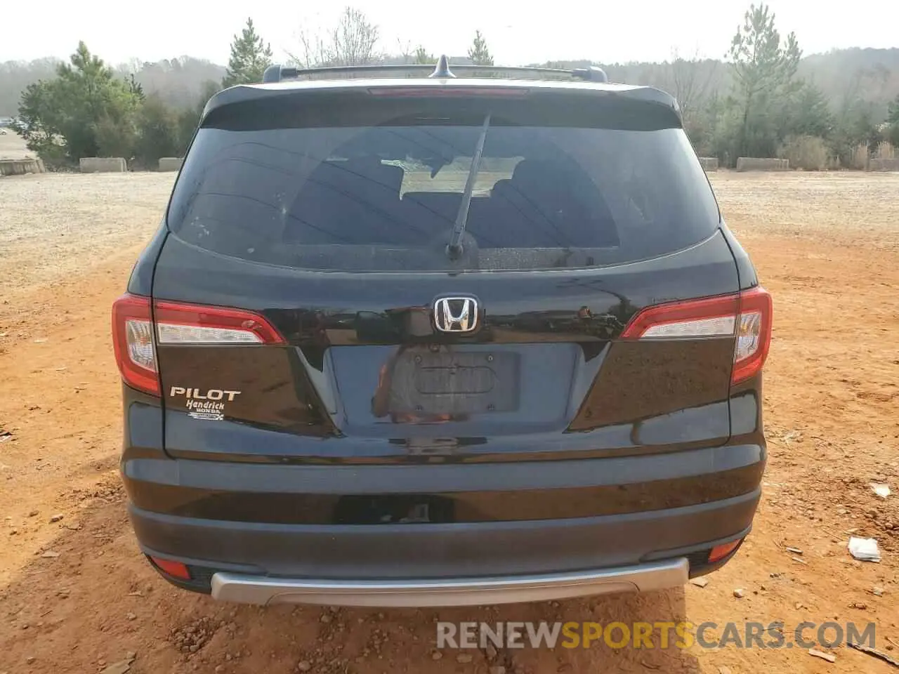 6 Photograph of a damaged car 5FNYF5H59LB009624 HONDA PILOT 2020