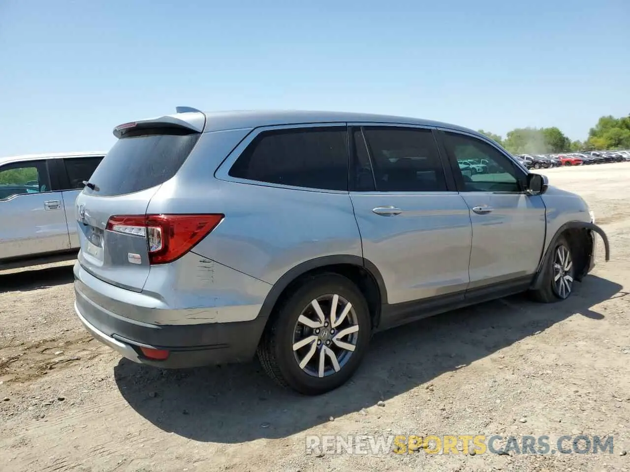 3 Photograph of a damaged car 5FNYF5H59LB010398 HONDA PILOT 2020