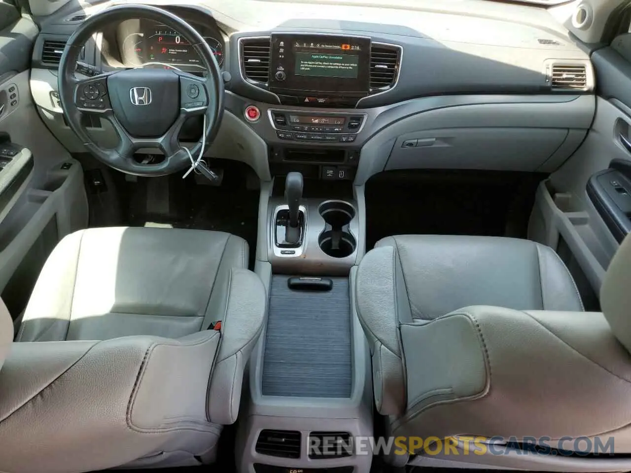 8 Photograph of a damaged car 5FNYF5H59LB010398 HONDA PILOT 2020