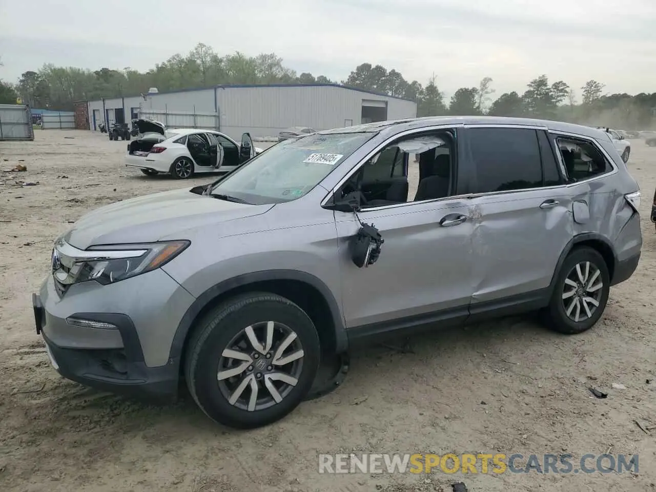 1 Photograph of a damaged car 5FNYF5H59LB020770 HONDA PILOT 2020