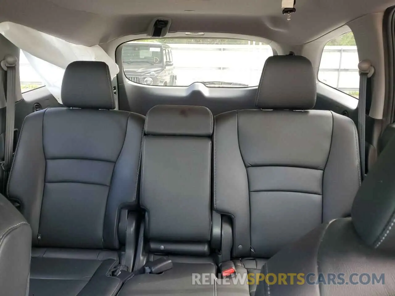 10 Photograph of a damaged car 5FNYF5H59LB020798 HONDA PILOT 2020