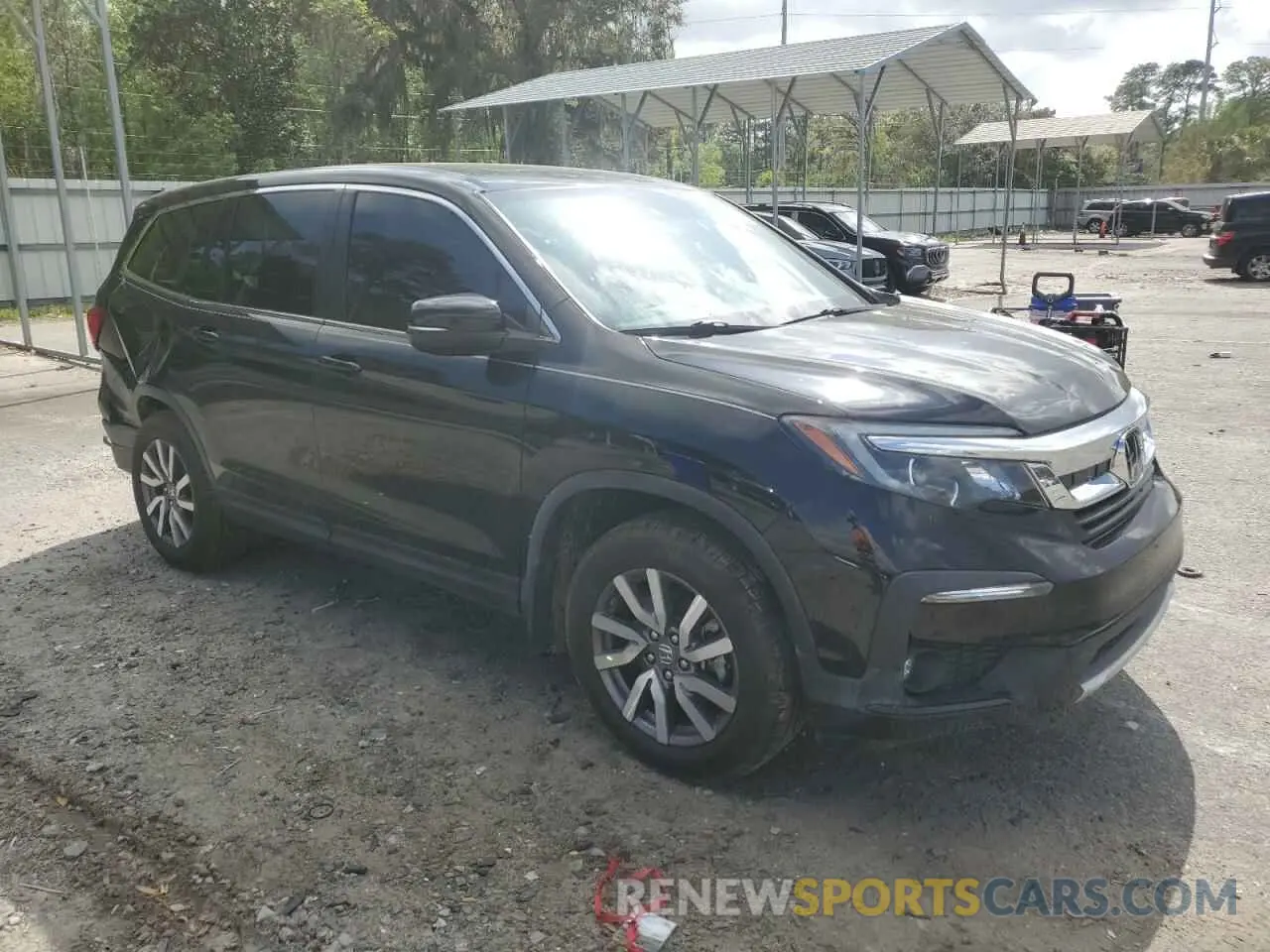 4 Photograph of a damaged car 5FNYF5H59LB020798 HONDA PILOT 2020
