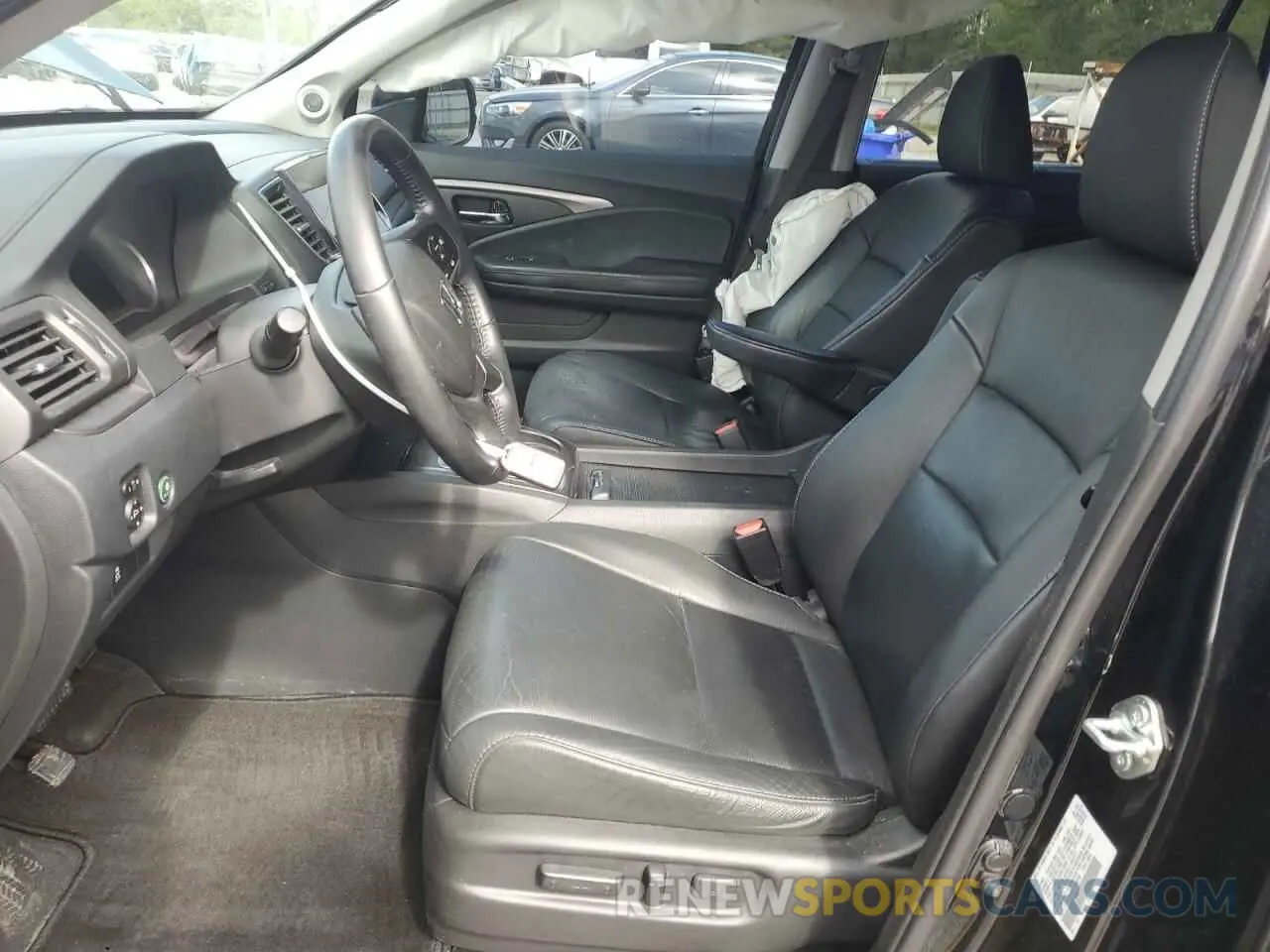 7 Photograph of a damaged car 5FNYF5H59LB020798 HONDA PILOT 2020