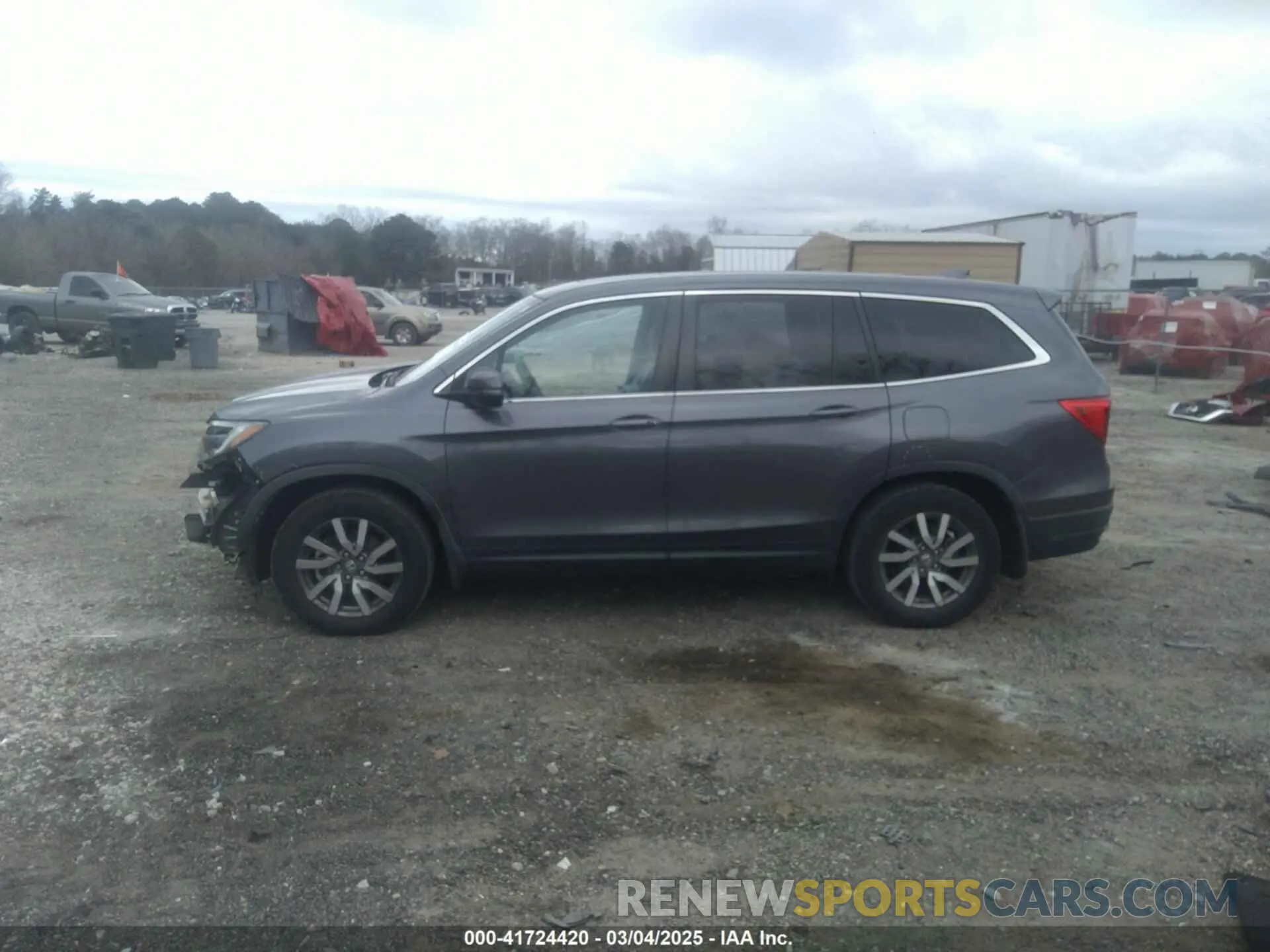 15 Photograph of a damaged car 5FNYF5H59LB023572 HONDA PILOT 2020