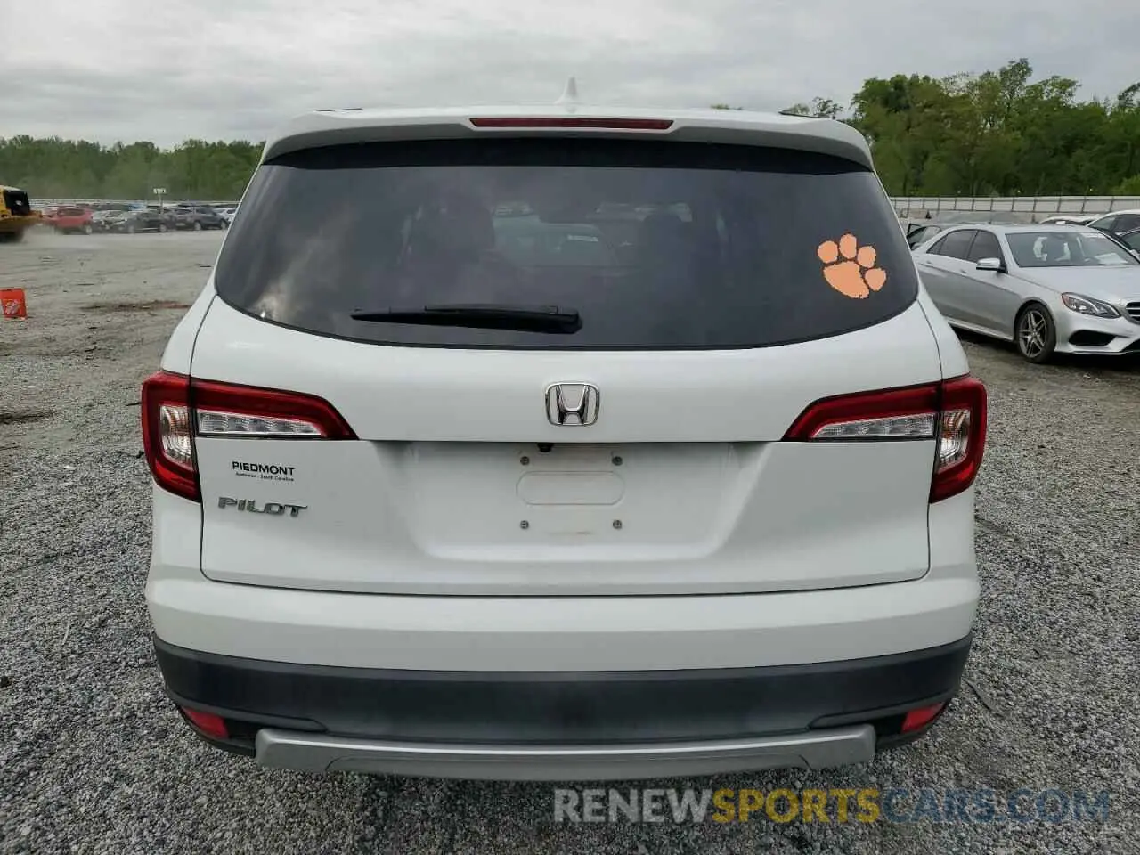 6 Photograph of a damaged car 5FNYF5H5XLB025072 HONDA PILOT 2020