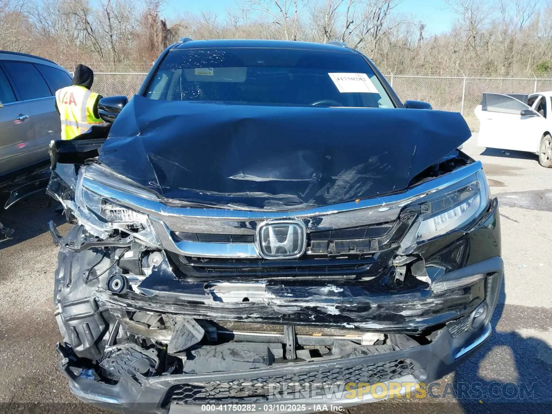12 Photograph of a damaged car 5FNYF5H64LB006073 HONDA PILOT 2020