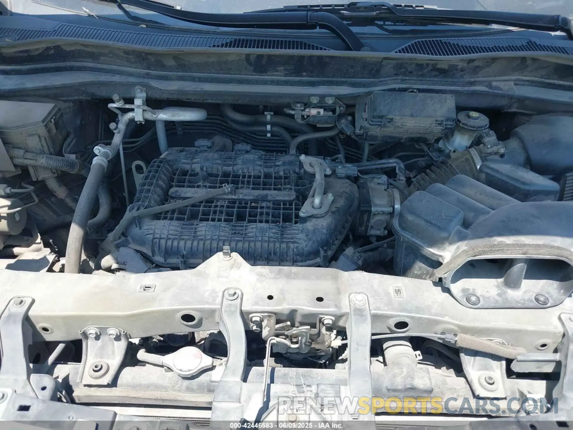 10 Photograph of a damaged car 5FNYF5H67LB021621 HONDA PILOT 2020