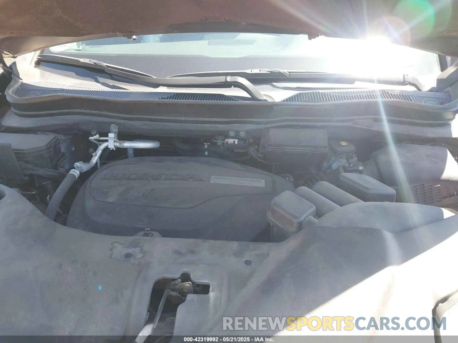 10 Photograph of a damaged car 5FNYF5H69LB015626 HONDA PILOT 2020