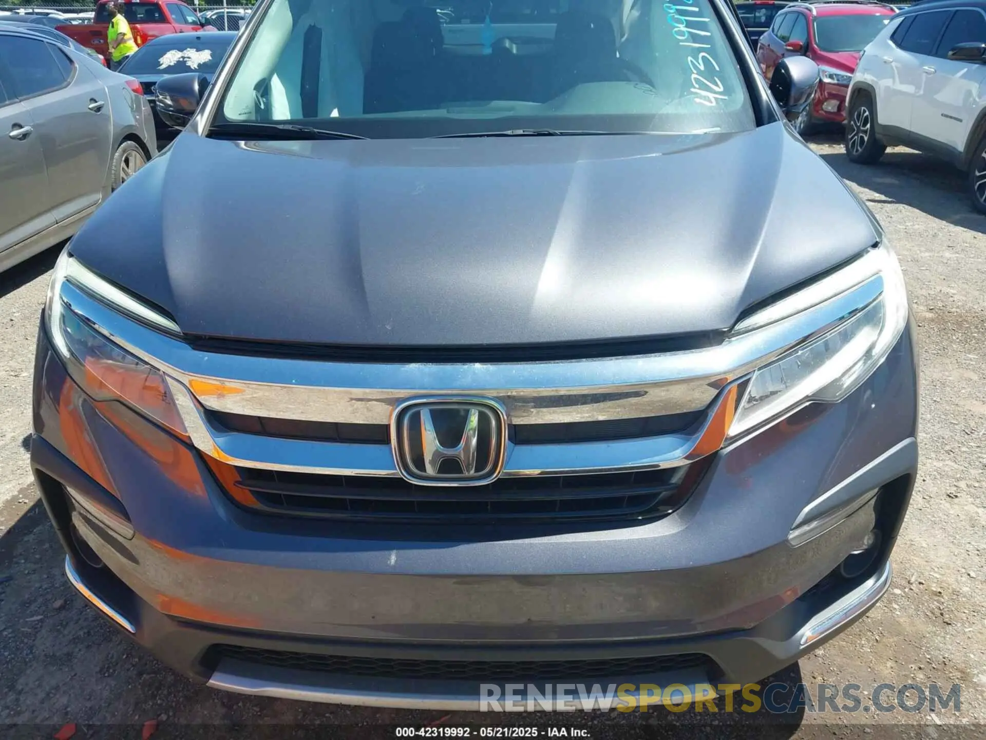 12 Photograph of a damaged car 5FNYF5H69LB015626 HONDA PILOT 2020