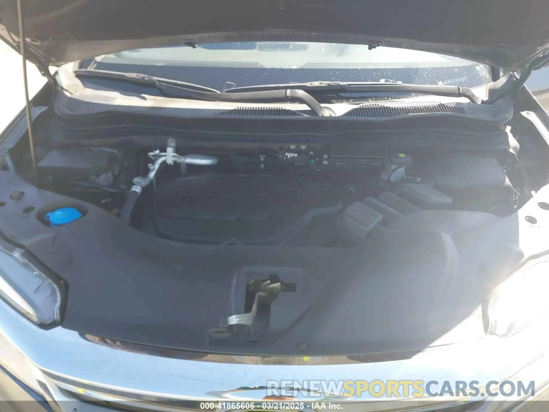 10 Photograph of a damaged car 5FNYF5H90LB000801 HONDA PILOT 2020