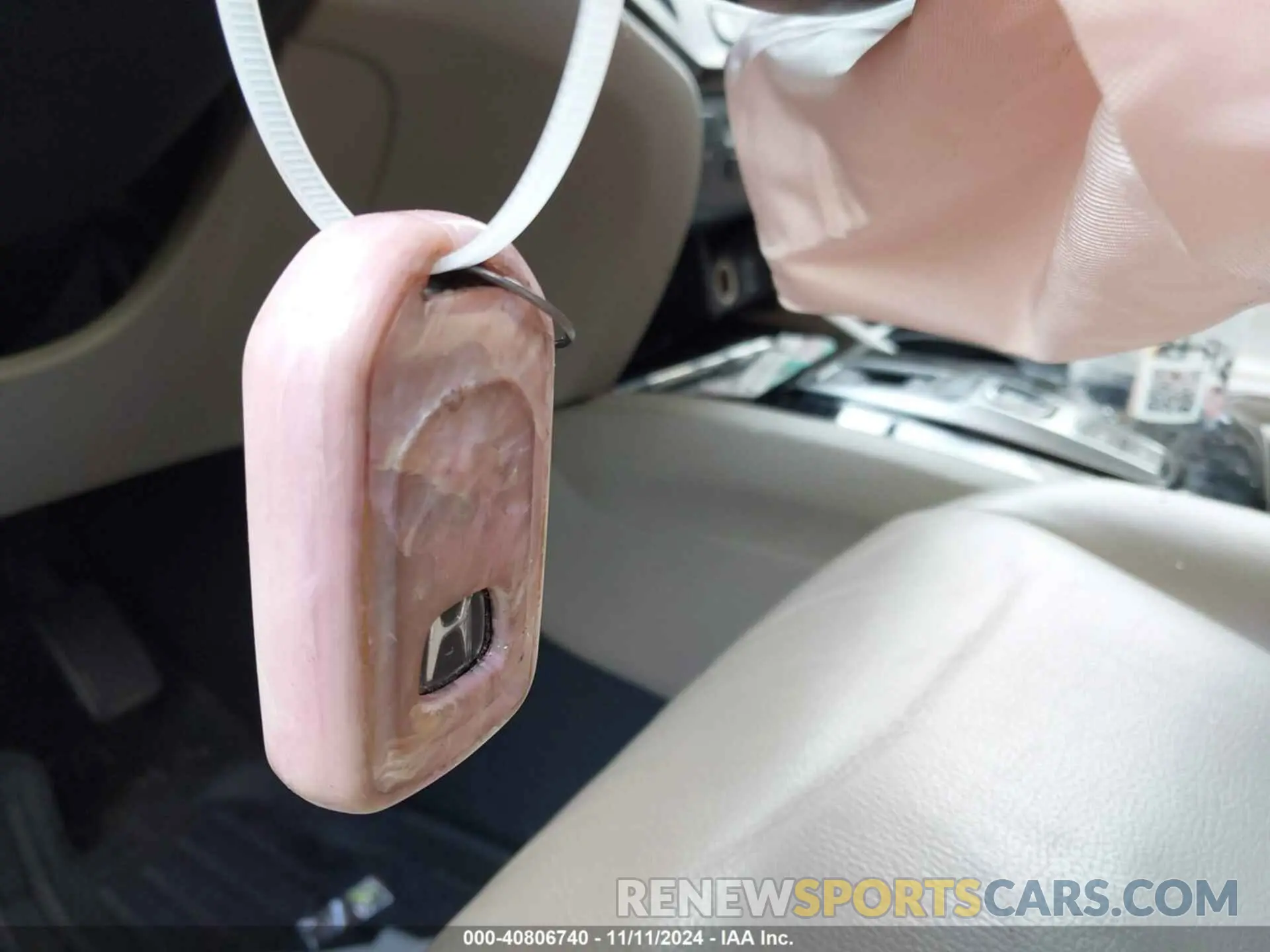 11 Photograph of a damaged car 5FNYF5H94LB012062 HONDA PILOT 2020