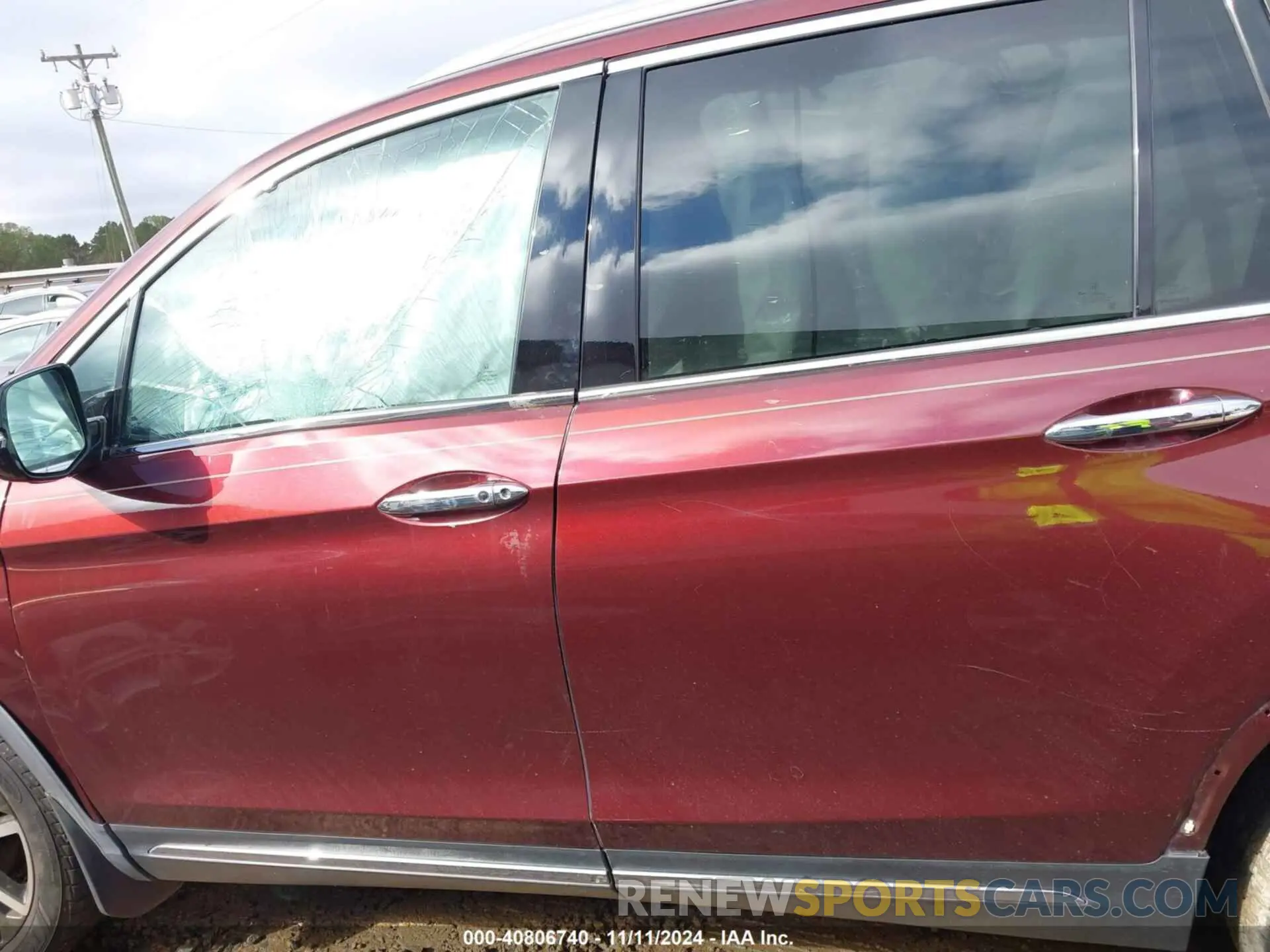 14 Photograph of a damaged car 5FNYF5H94LB012062 HONDA PILOT 2020