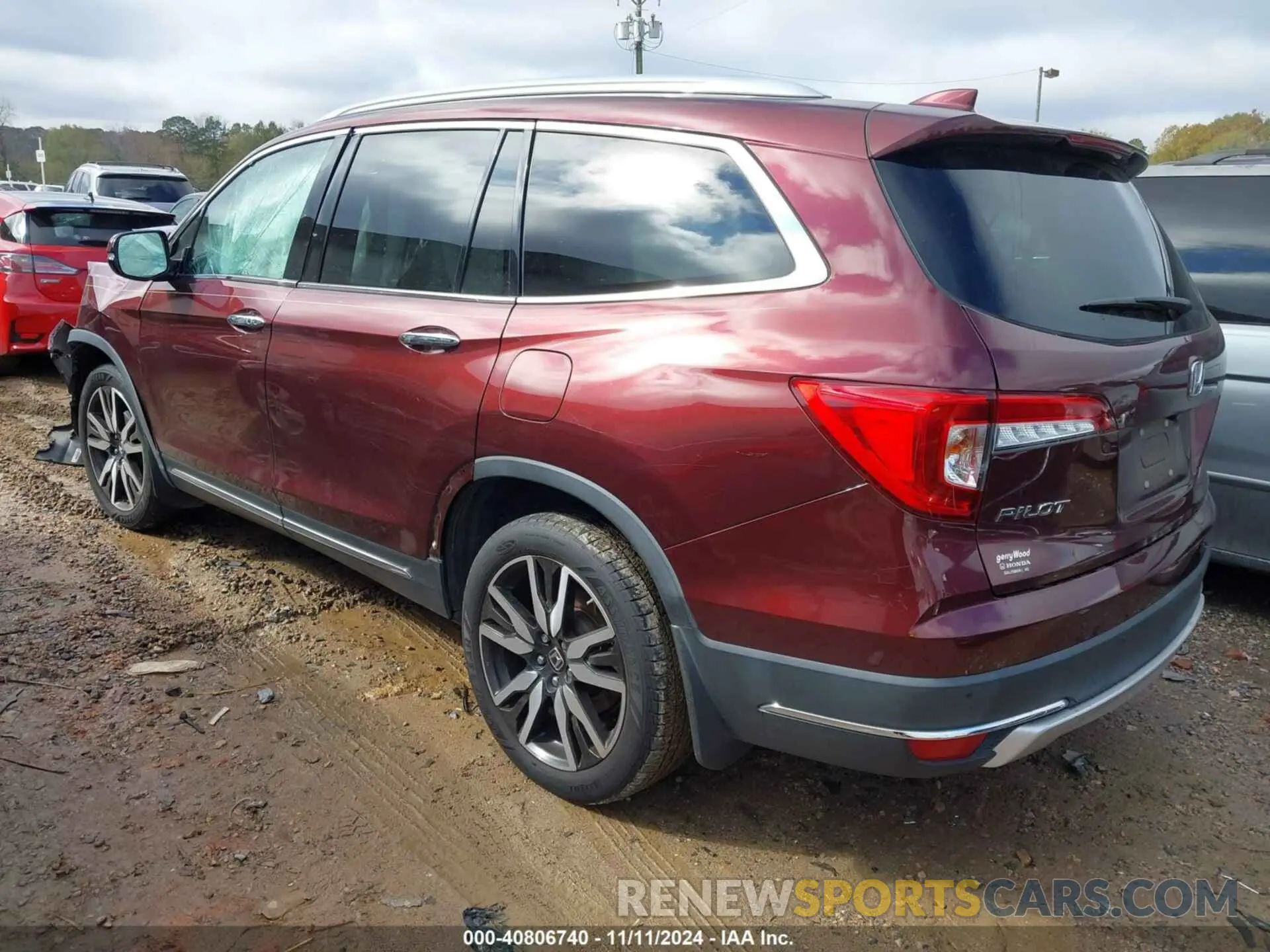 3 Photograph of a damaged car 5FNYF5H94LB012062 HONDA PILOT 2020
