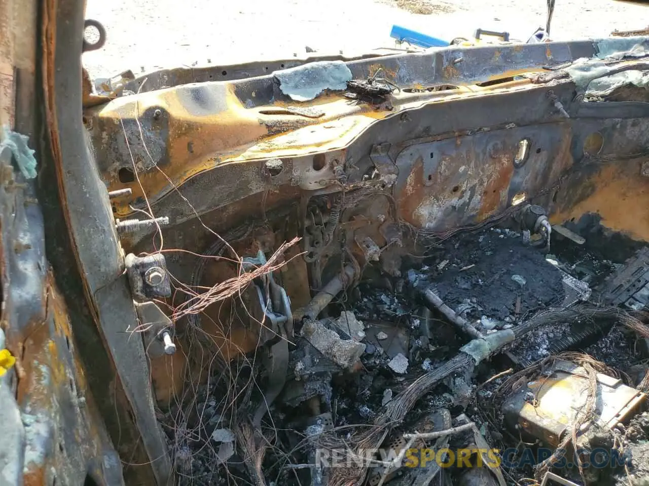 9 Photograph of a damaged car 5FNYF5H98LB003719 HONDA PILOT 2020