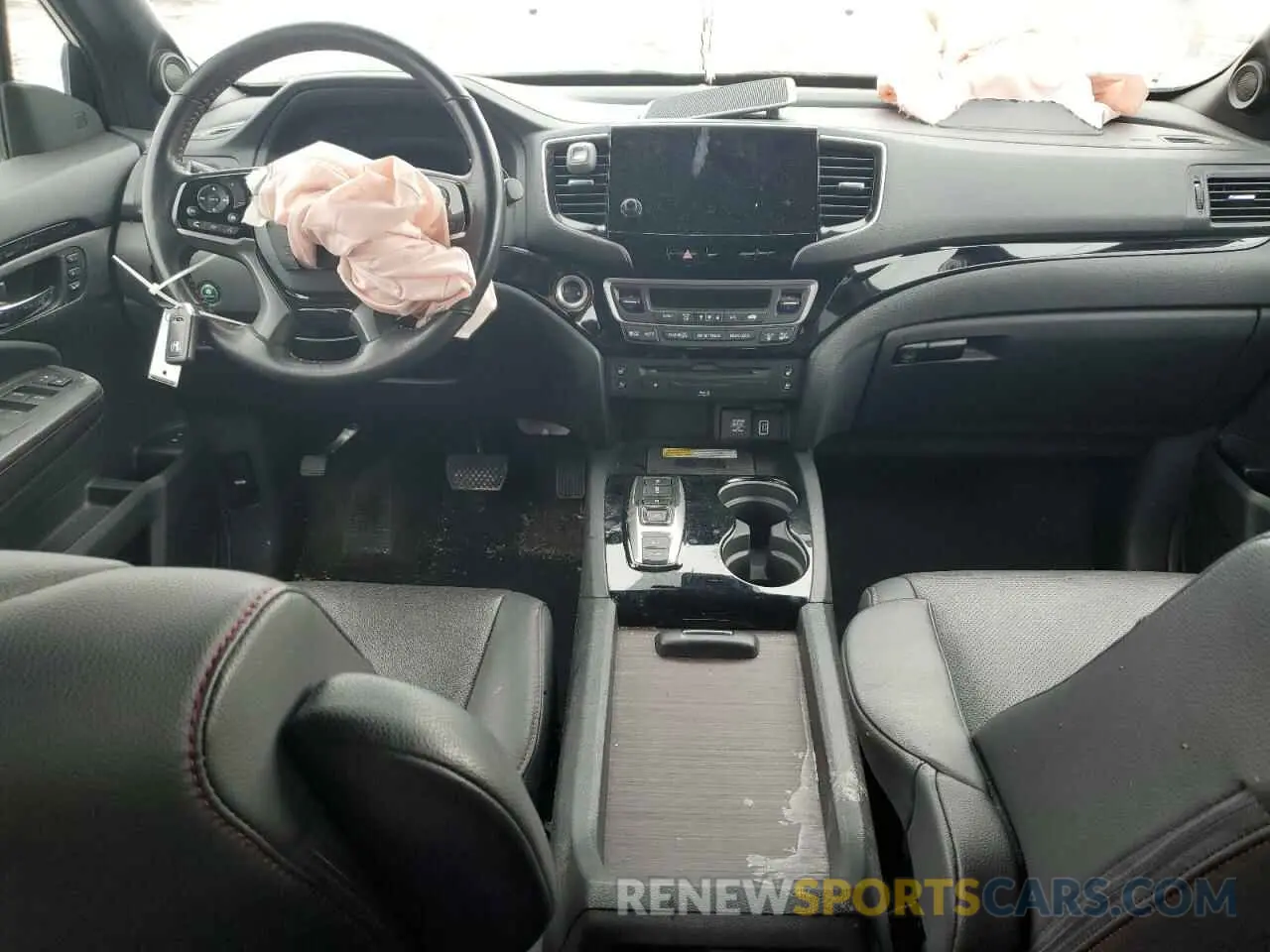 8 Photograph of a damaged car 5FNYF6H00LB502070 HONDA PILOT 2020