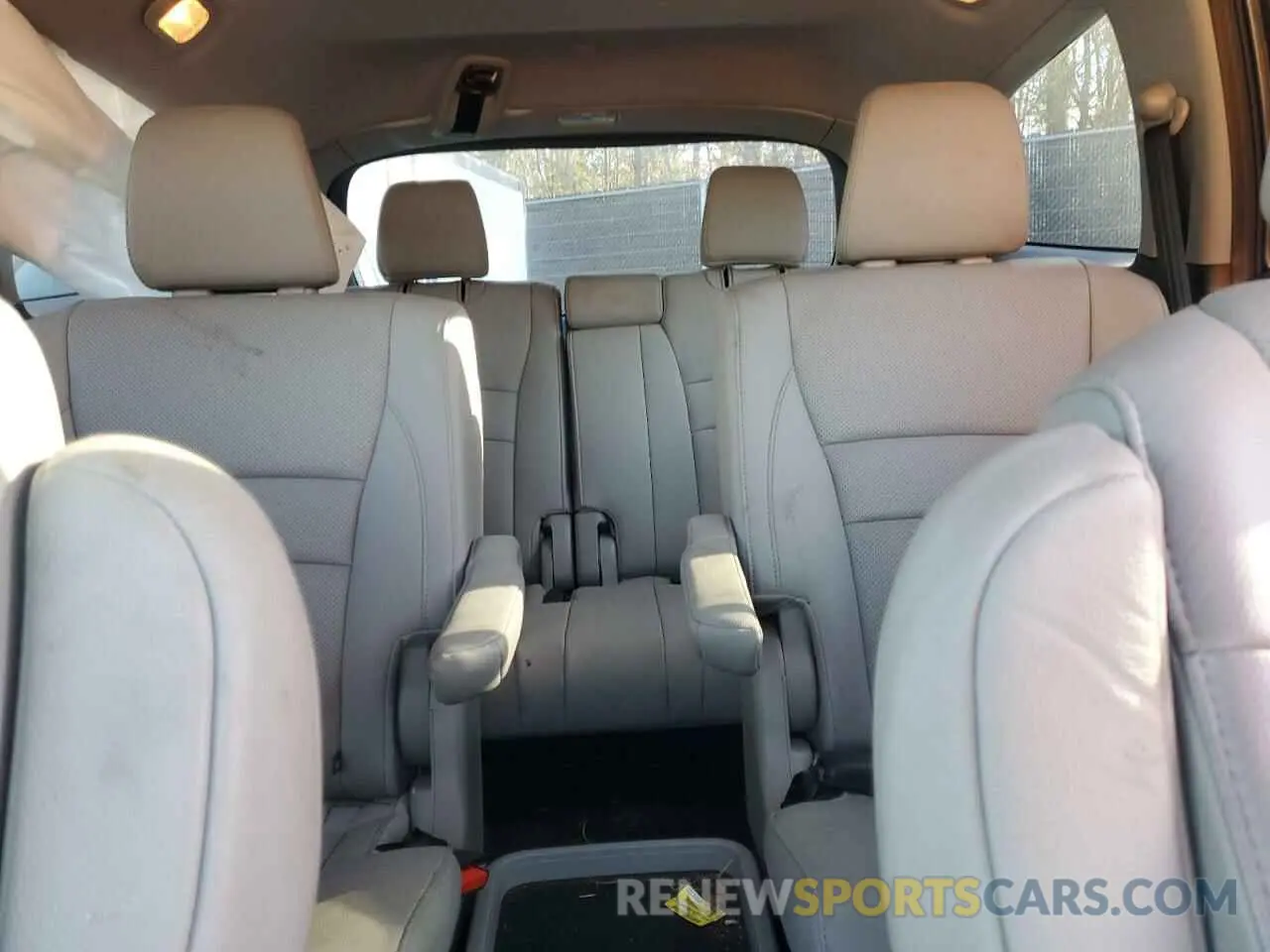 10 Photograph of a damaged car 5FNYF6H02LB003268 HONDA PILOT 2020