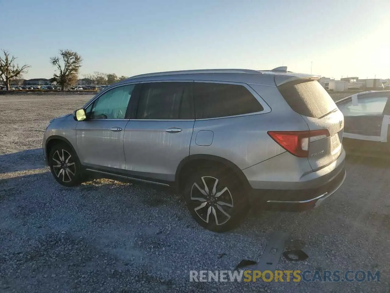 2 Photograph of a damaged car 5FNYF6H02LB036383 HONDA PILOT 2020