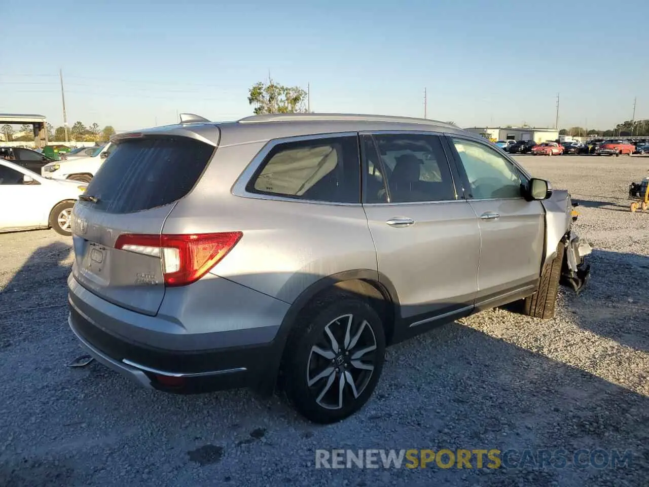3 Photograph of a damaged car 5FNYF6H02LB036383 HONDA PILOT 2020