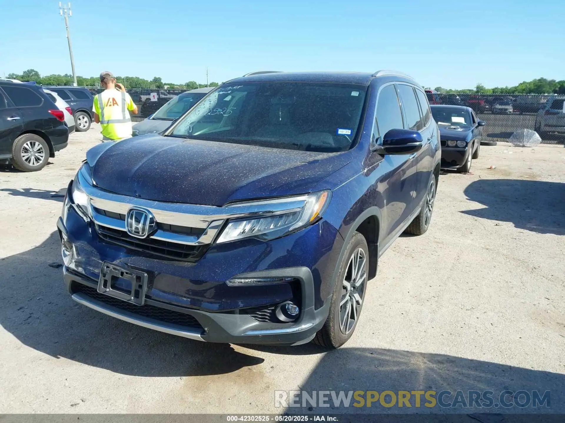 2 Photograph of a damaged car 5FNYF6H02LB054348 HONDA PILOT 2020